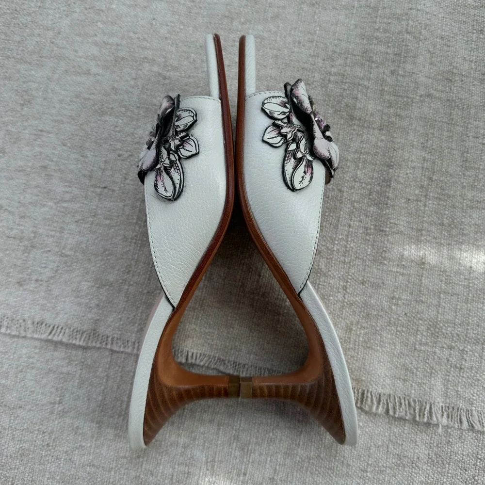 Brighton Cherry Heel 7M White Leather Floral Crystal Flower Sandals Brazil PA-95